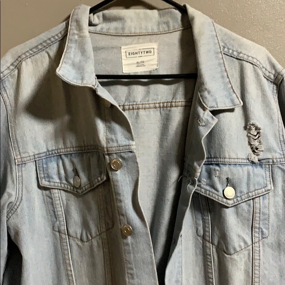 Over sized jean jacket - Picture 2 of 2